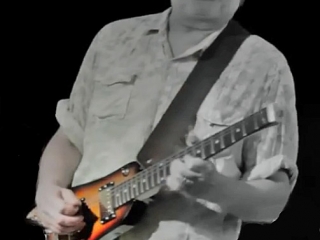 Elliott Randall with his Rambelr Travel Guitar
