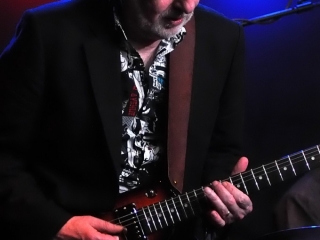 Elliott Randall with his Rambler Travel Guitar at Jake Scotts