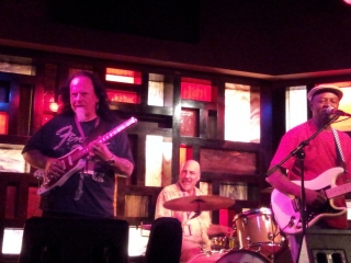 Smokin Joe Kubek playing STROBELCASTER prototype travel guitar at Hard Rock