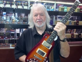 Talking with Seymour Duncan about pick ups for Rambler Travel Guitars