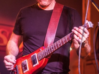 Tommy Castro making a Rambler Travel Guitar (photo courtesy of Jay Skolink)