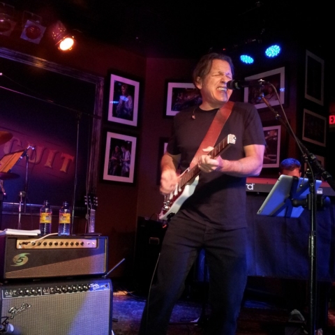 Tommy Castro wailing on STROBELCASTER travel guitar