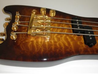 Rambler Travel Bass in Tobacco Sunburst with Gold Hardware