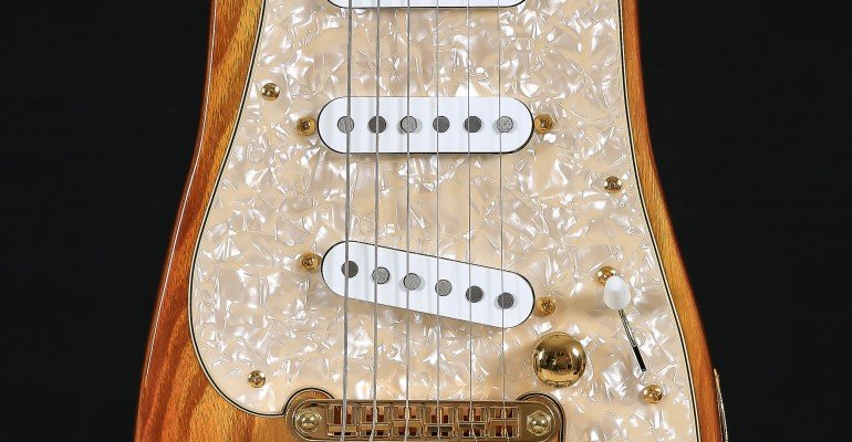 Honey STROBELCASTER Pickguard