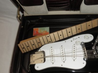 Travel Guitar fits in a briefcase - STROBELCASTER Standard
